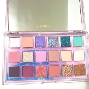 Huda beauty Mercury Retrograde palette